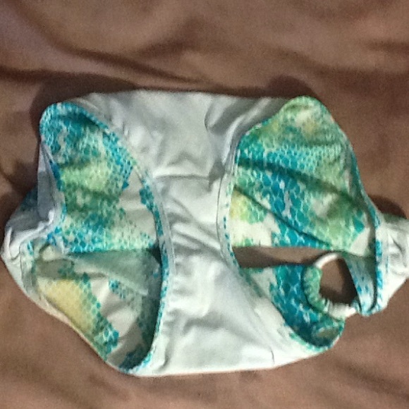 Victoria's Secret bikini bottom - Picture 3 of 3